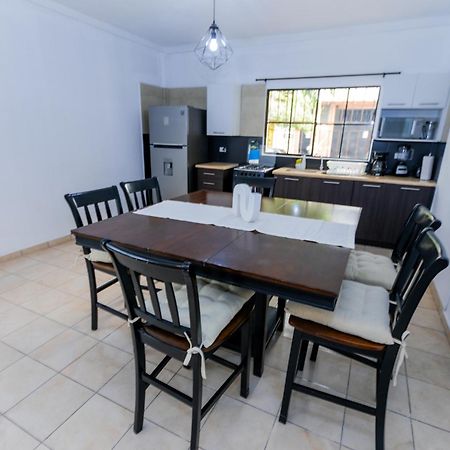 Hotel Friendly House à Santa Tecla Extérieur photo