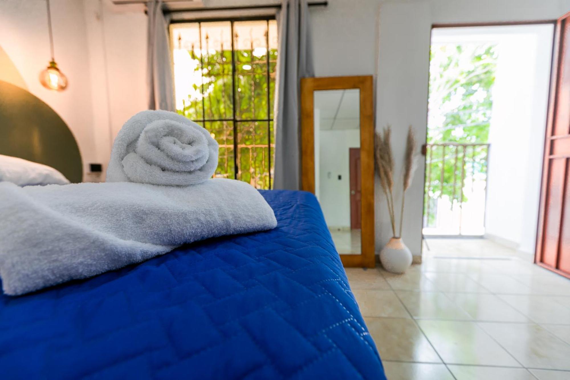 Hotel Friendly House à Santa Tecla Extérieur photo