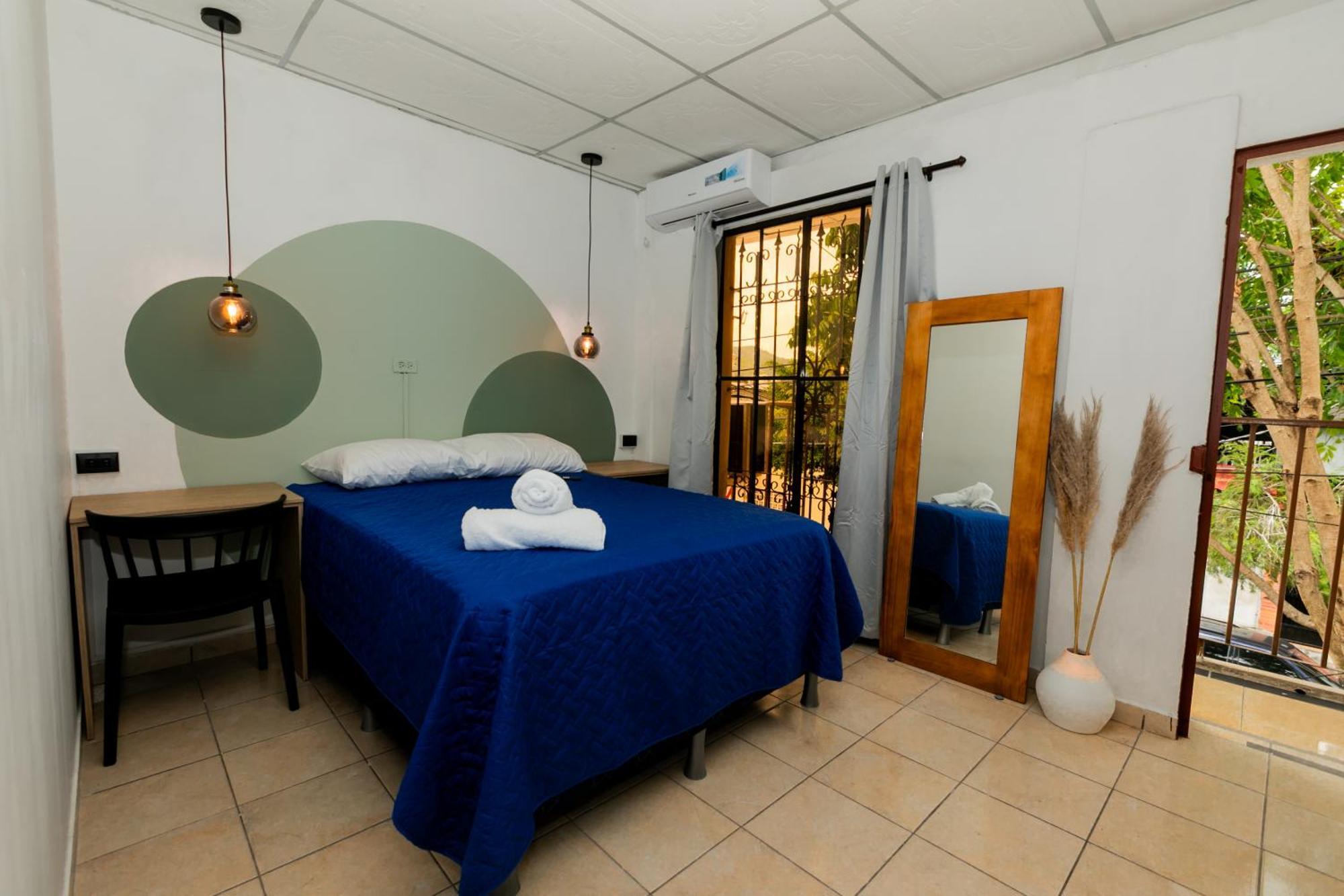 Hotel Friendly House à Santa Tecla Extérieur photo