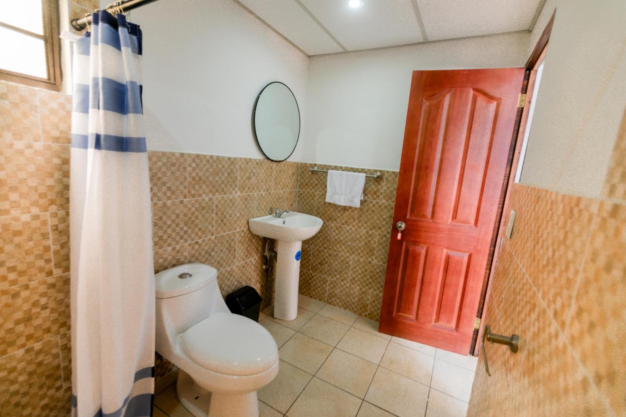 Hotel Friendly House à Santa Tecla Extérieur photo